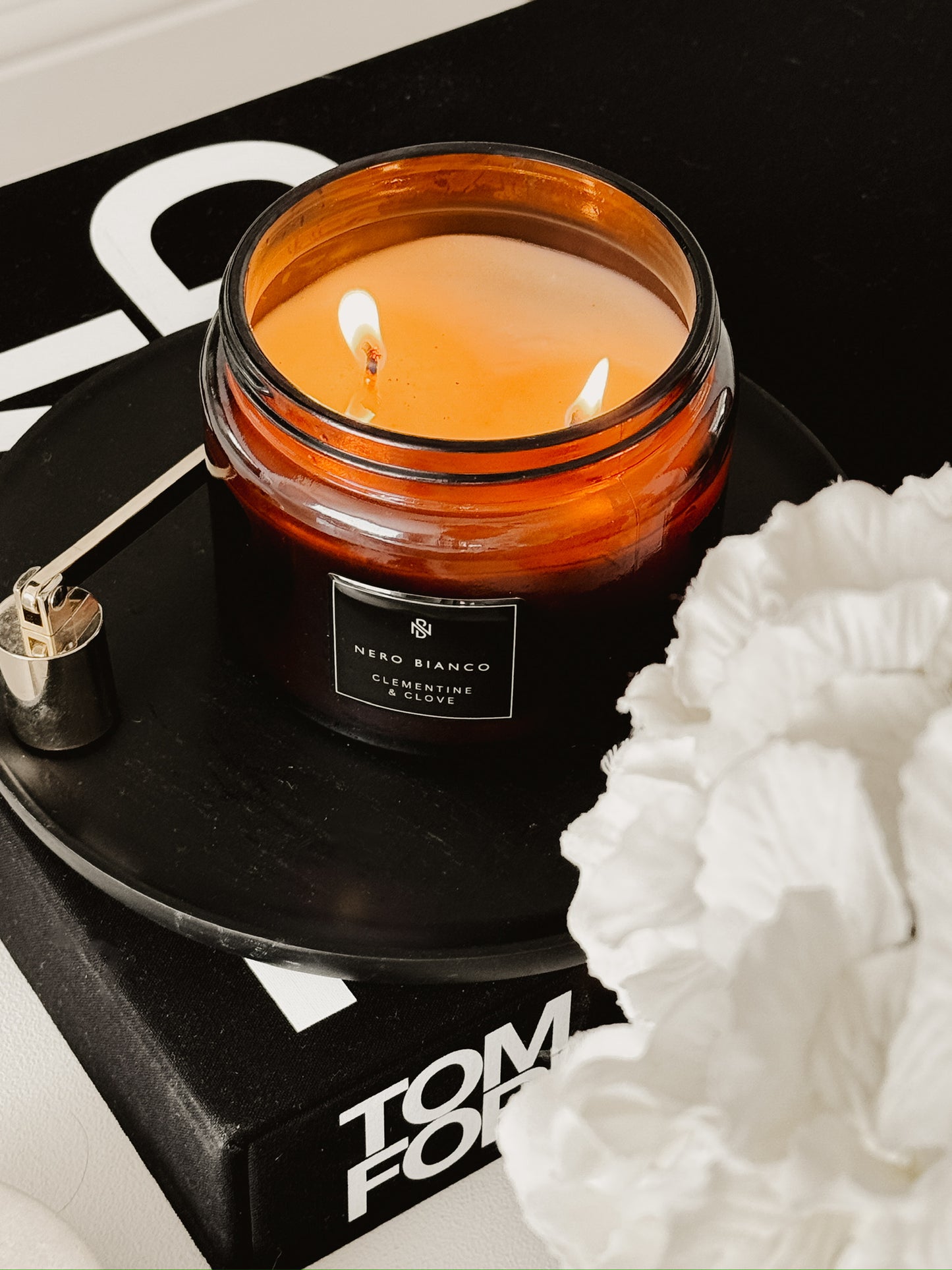DUAL WICK SCENTED CANDLE IN AMBER GLASS WITH GOLD CANDLE SNUFFER